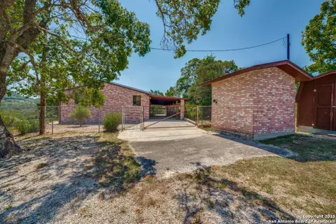 1560 Coalkiln Rd, Medina, TX 78055