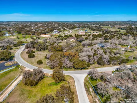 7911 Silver Spur Trl, Boerne, TX 78015