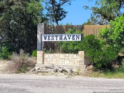 102 Cliffwood, Canyon Lake, TX 78133