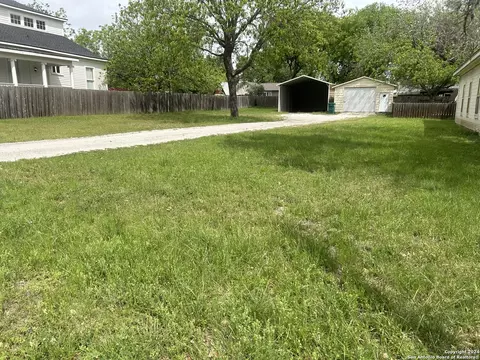 410 E Bandera, Boerne, TX 78006