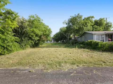 204 Orphan, San Antonio, TX 78202