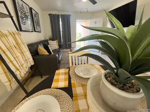 391 S Riverside Dr #11, Eagle Pass, TX 78852