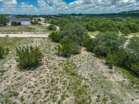 793 Daniel Jackson, Blanco, TX 78606 photo 4