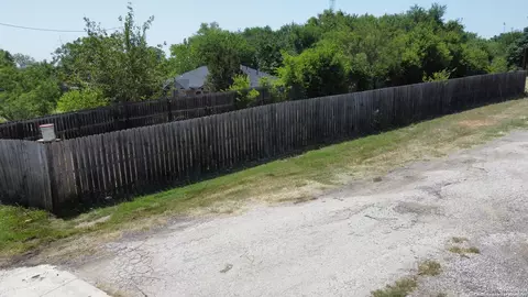 2602 Hicks Ave, San Antonio, TX 78210
