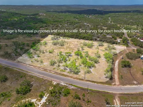 264 Grand Rnch, Hondo, TX 78861