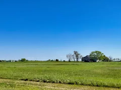 10005 Hidden Pond Dr, Iola, TX 77861