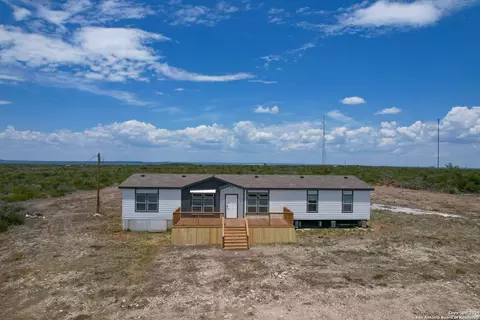 3497 County Road 205, Uvalde, TX 78801