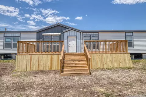 3497 County Road 205, Uvalde, TX 78801
