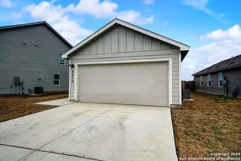 6670 Arid Way, San Antonio, TX 78252