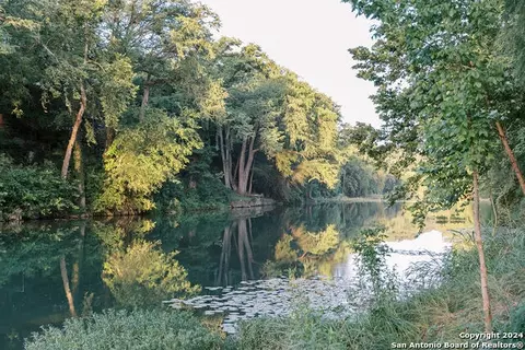 6 Rivers Edge # B, New Braunfels, TX 78132