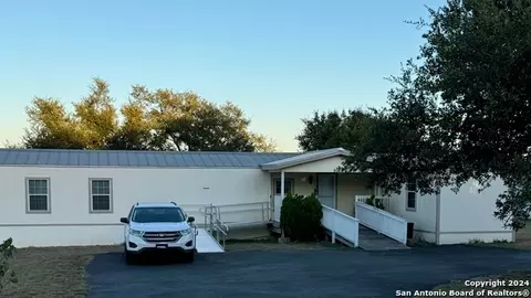 5043 Apache Moon, Spring Branch, TX 78070