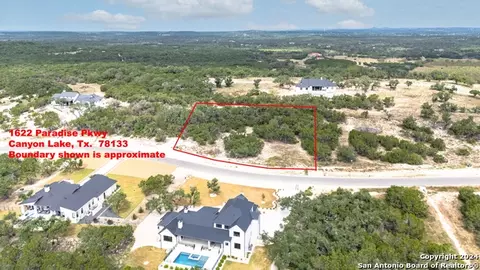1622 Paradise Pkwy, Canyon Lake, TX 78133