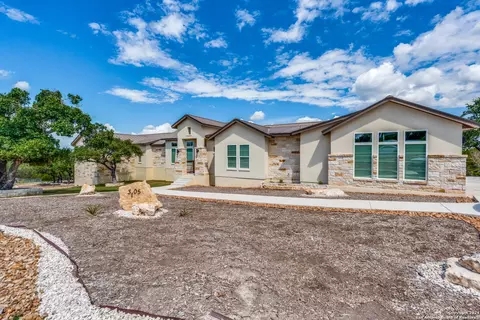 3105 Comal Spgs, Canyon Lake, TX 78133