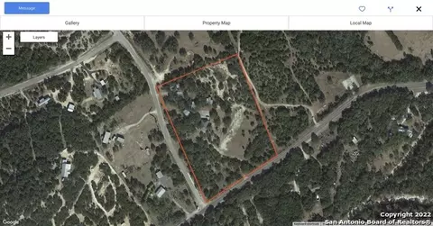 208 Scenic Mountain Dr, Lakehills, TX 78063