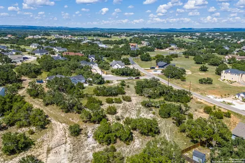 114 Peter Kleid Loop, Blanco, TX 78606 photo 5