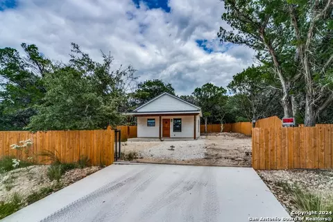 6401 Whartons Dock, Bandera, TX 78003