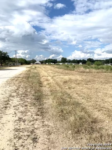 tbd Oneal Dr #LOT 3, Devine, TX 78016 photo 5