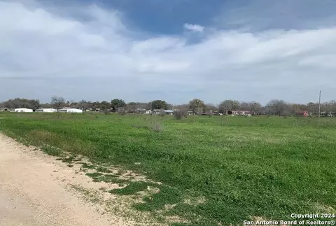 tbd Oneal Dr #LOT 3, Devine, TX 78016