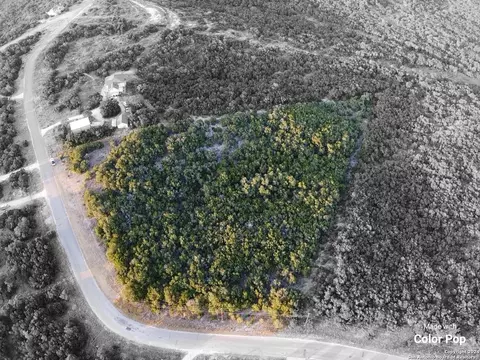 314 County Road 2744, Mico, TX 78056