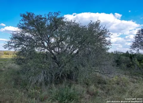 00 Utopia Frst, Dhanis, TX 78850 photo 31