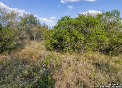 00 Utopia Frst, Dhanis, TX 78850 photo 27