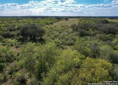 00 Utopia Frst, Dhanis, TX 78850 photo 3