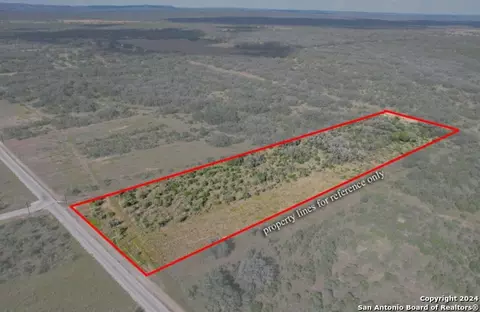 00 Utopia Frst, Dhanis, TX 78850 photo 15