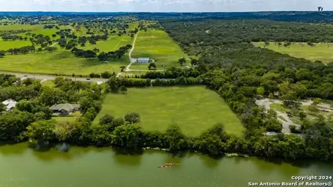 2511 Bandera Hwy, Kerrville, TX 78028