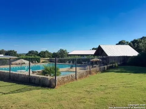 134 George Dolson, Blanco, TX 78606 photo 16
