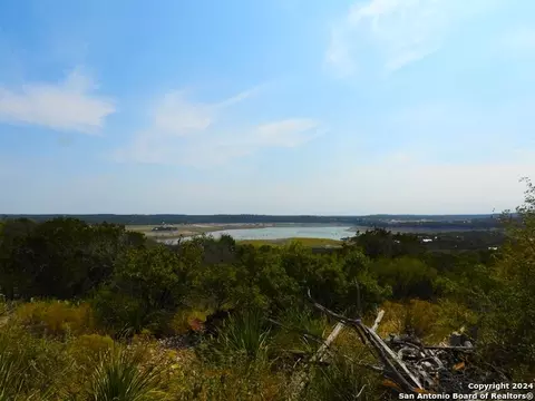 tbd Skyline Trl, Lakehills, TX 78063