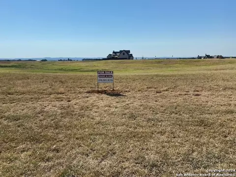 401 Interlaken, Fredericksburg, TX 78624