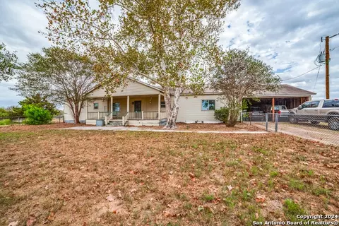 12416 W Fm 476, Somerset, TX 78069