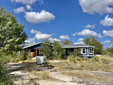 8061 Interstate 10, Converse, TX 78109 photo 1