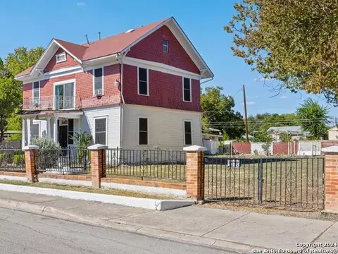 1315 Alametos, San Antonio, TX 78201