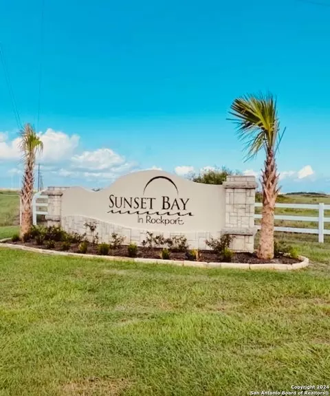140 Sunrise, Rockport, TX 78382