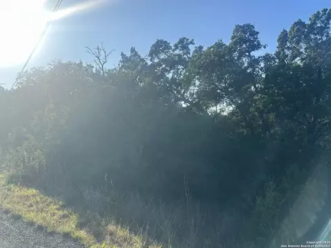 2377 Bobcat Dr, Bulverde, TX 78163