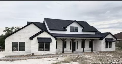 731 Salt Grass Trl, Bandera, TX 78003
