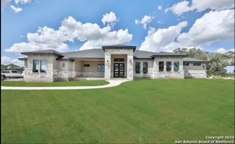 732 Salt Grass Trl, Bandera, TX 78003