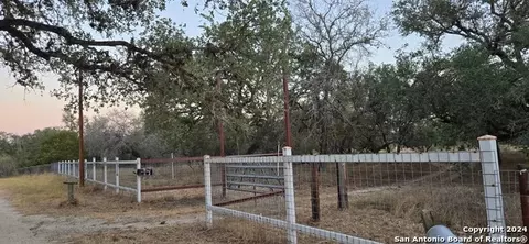 785 Waycross Rd, San Antonio, TX 78264
