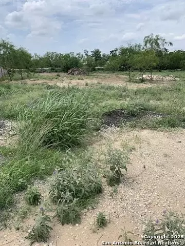 754 Cr 6843, Lytle, TX 78052 photo 7