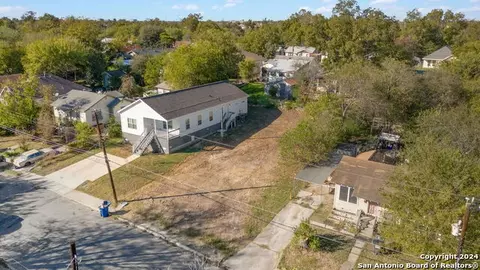 1827 Center St, San Antonio, TX 78202