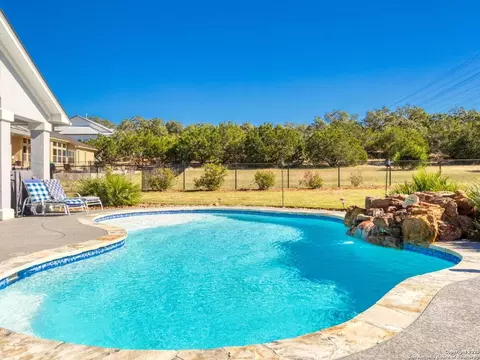 795 Maximino Ridge Rd, Bulverde, TX 78163