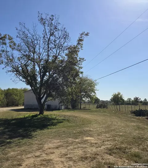 0 County Road 664, Devine, TX 78016 photo 4