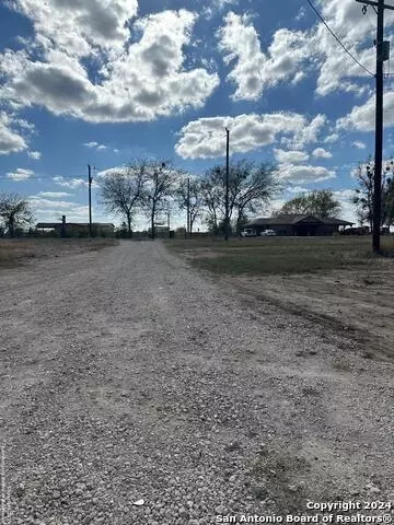 14075 Sherwood, Atascosa, TX 78002