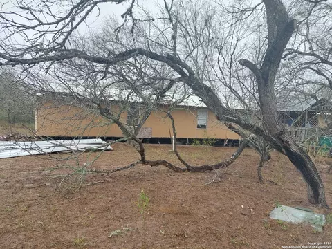 22159 Pr 1080, Mathis, TX 78368 photo 4