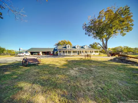 3010 E Fm 1518 S, Saint Hedwig, TX 78152