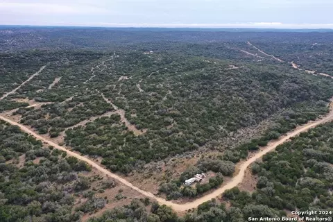 1048 Sd 46067, Rocksprings, TX 78880