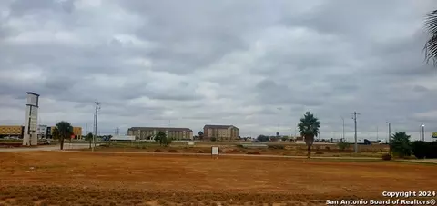lot4 A Blk 3 Mars Dr, Cotulla, TX 78014 photo 4