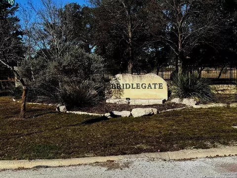 145 Horseshoe Fls, Bandera, TX 78003