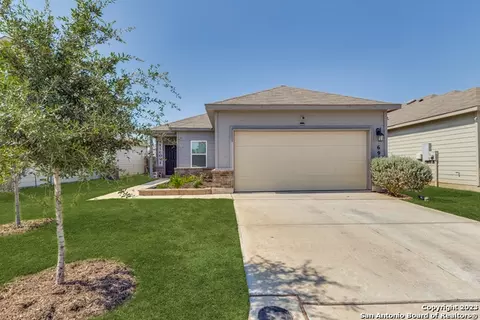 6913 Phoenix Path, Converse, TX 78109 photo 1